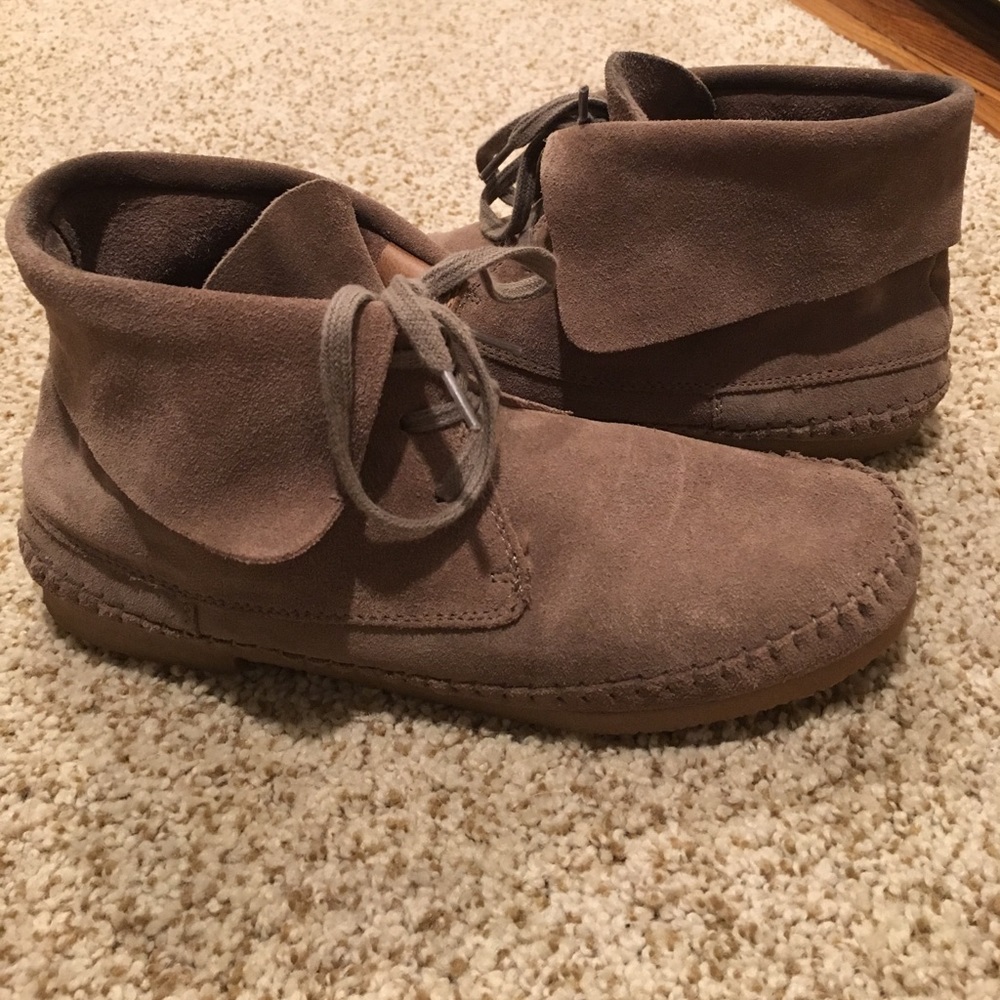 LUCKY BRAND - suede tied ankle boots😍